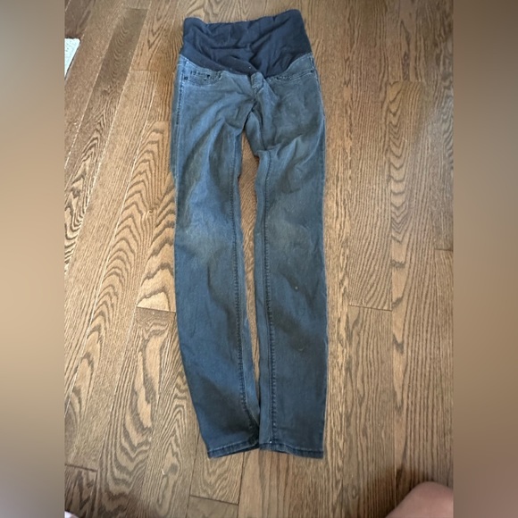 H&M maternity Jean bundle - Picture 4 of 11